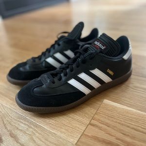 Adidas MENS samba classic brand new